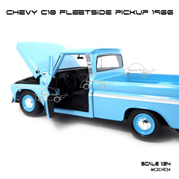 โมเดล รถกระบะ CHEVY C10 FLEETSIDE PICKUP 1966 สีฟ้าอ่อน (1:24) เปิดประตูซ้ายขวาได้