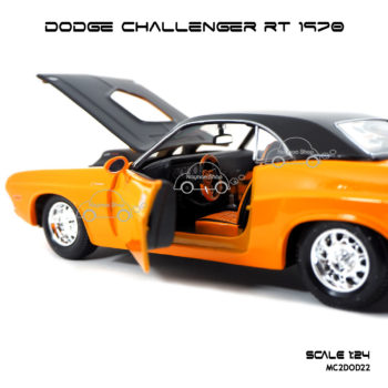 โมเดลรถ DODGE CHALLENGER RT 1970 (1:24) ภายในรถสวยงาม