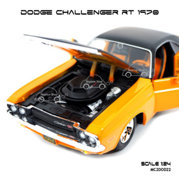 โมเดลรถ DODGE CHALLENGER RT 1970 (1:24) เครื่องยนต์เหมือนจริง