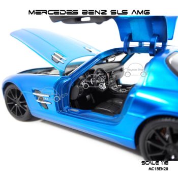 โมเดลรถ MERCEDES BENZ SLS AMG สีน้ำเงิน (1:18) ภายในรถ สวยงาม