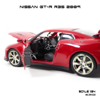 โมเดลรถ NISSAN GT-R R35 2009 สีแดง ภายในรถสวยงาม