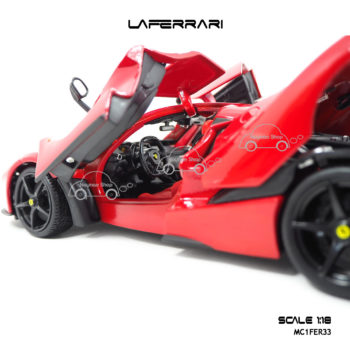 โมเดลเฟอร์รารี่ LAFERRARI สีแดง (Scale 1:18) ภายในรถเหมือนจริง