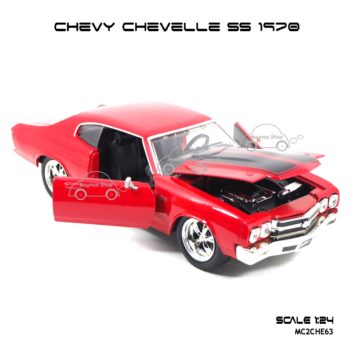 โมเดลรถ CHEVY CHEVELLE SS 1970 สีแดง (1:24) เปิดฝากระโปรงหน้ารถได้