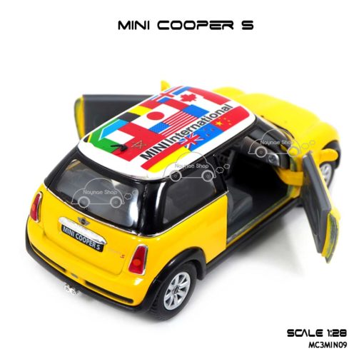 โมเดลรถ Mini Cooper S หลังคาลายธงชาติ สีเหลือง