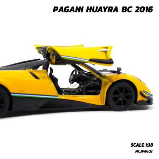 โมเดลรถสปอร์ต PAGANI HUAYRA BC 2016 คาดลาย สีเหลือง (Scale 1:38) รถเหล็กจำลอง ภายในรถจำลองสมจริง