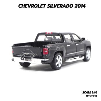 โมเดลรถกระบะ CHEVROLET SILVERADO 2014 สีดำ (1:46) โมเดลรถประกอบสำเร็จ