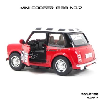 โมเดลรถเหล็ก MINI COOPER 1300 สีแดง (1:38) ภายในรถจำลองเหมือนจริง