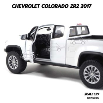 โมเดลรถปิคอัพ Chevrolet Colorado ZR2 2017 สีขาว (1:27) ภายในรถจำลองเหมือนจริง