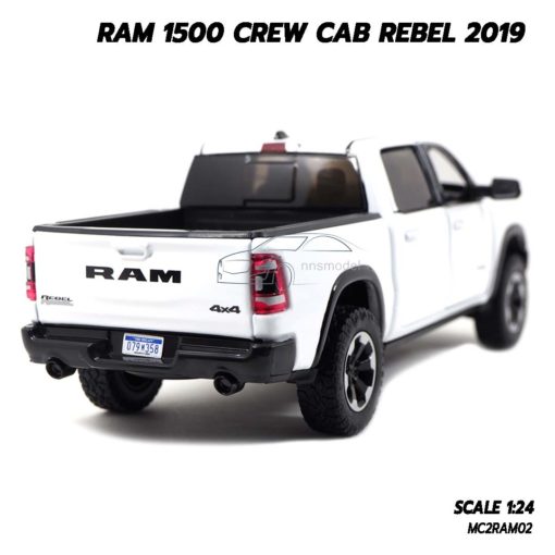 โมเดลรถกระบะ RAM 1500 CREW CAB REBEL 2019 สีขาว (1:24) กระบะอเมริกันพันธ์แกร่ง