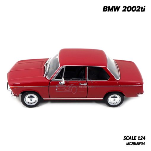 โมเดลรถคลาสสิค BMW 2002ti สีแดง (Scale 1/24) ผลิตโดยแบรนด์ Welly Nex