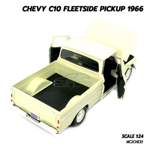 โมเดลรถ Chevy C10 FLEETSIDE PICKUP 1966 สีขาวครีม (Scale 1/24) โมเดลประกอบสำเร็จ
