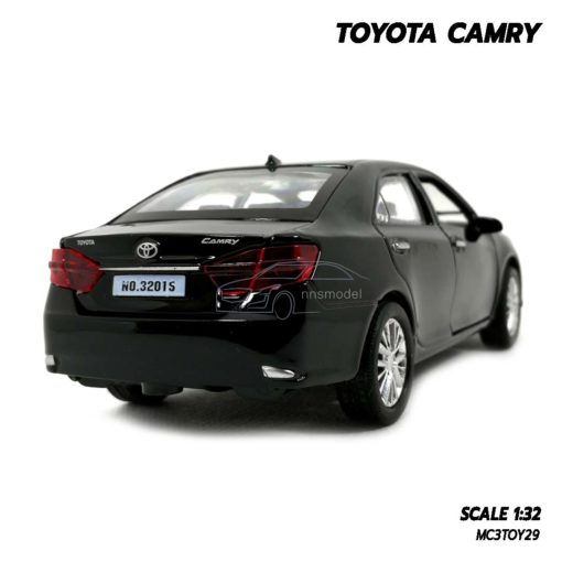 โมเดลรถ TOYOTA CAMRY สีดำ (1:32) โมเดลประกอบสำเร็จ