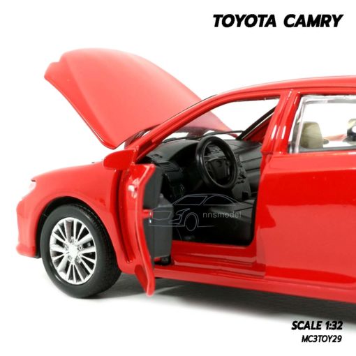 โมเดลรถ Toyota Camry สีแดง (1:32) รถเหล็กประกอบสำเร็จ เปิดประตูรถซ้ายขวาได้