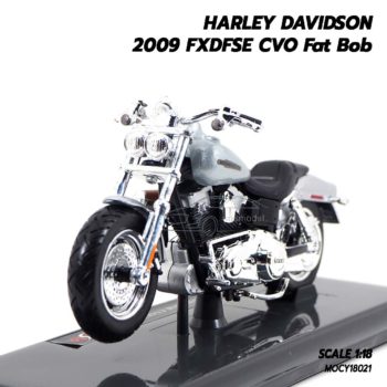 โมเดลฮาเล่ย์ HARLEY DAVIDSON 2006 FXDBI Dyna Street Bob (1:18)