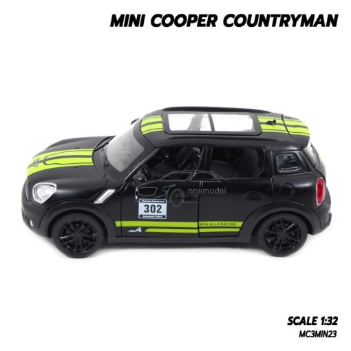 โมเดลรถ MINI COOPER COUNTRYMAN สีดำเขียว (1:32) โมเดลรถประกอบสำเร็จ