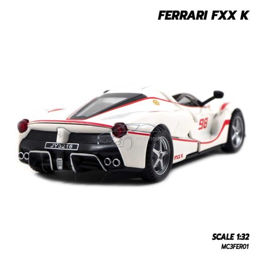 โมเดลรถเหล็ก FERRARI FXX K สีขาว (1:32) มีเสียงมีไฟ