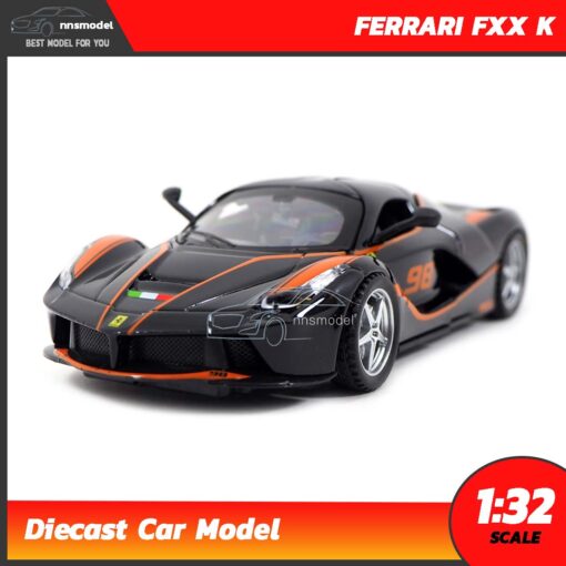 โมเดลรถเหล็ก FERRARI FXX K (Scale 1:32) โมเดลเฟอร์รารี่ มีเสียงมีไฟ สีดำส้ม