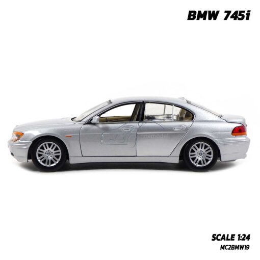 โมเดลรถยนต์ BMW 745i สีบรอนด์ (Scale 1:24) รถเหล็กจำลอง ประกอบสำเร็จพร้อมตั้งโชว์ Welly