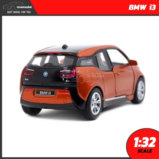 โมเดลรถยนต์ BMW i3 สีบรอนด์ทอง (Scale 1:32)