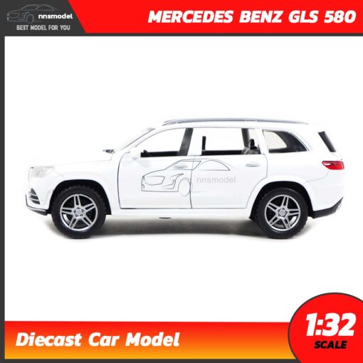 โมเดลรถเบนซ์ MERCEDES BENZ GLS 580 SUV (Scale 1:32) model รถเหล็ก มีลานดึงปล่อยรถวิ่งได้