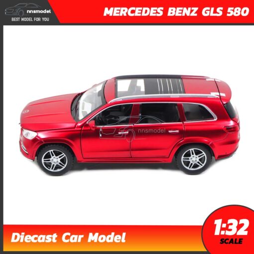โมเดลรถเบนซ์ MERCEDES BENZ GLS 580 SUV (Scale 1:32) สีแดง model รถเหล็ก มีเสียงมีไฟ มีลานรถวิ่งได้