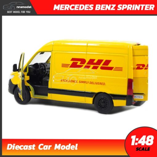 โมเดลรถตู้ MERCEDES BENZ SPRINTER DHL รถตู้ (Scale 1:48) ภายในรถจำลองสมจริง