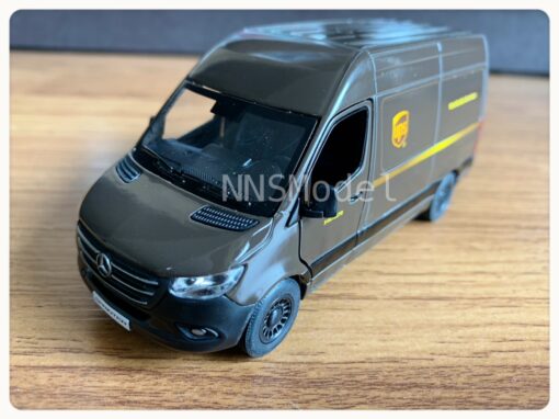 โมเดลรถตู้ เบนซ์ MERCEDES BENZ SPRINTER UPS สีน้ำตาล